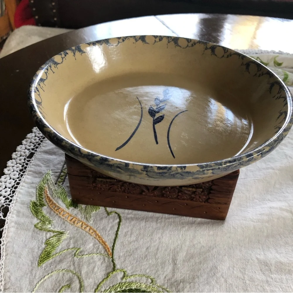 Vintage Robinson Ransbottom Yellowware Pie Dish Wheat Pattern 9.5